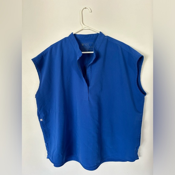 BNWOT Rafaela Oversized Scrub Top XXL Electric Blue - Picture 3 of 8